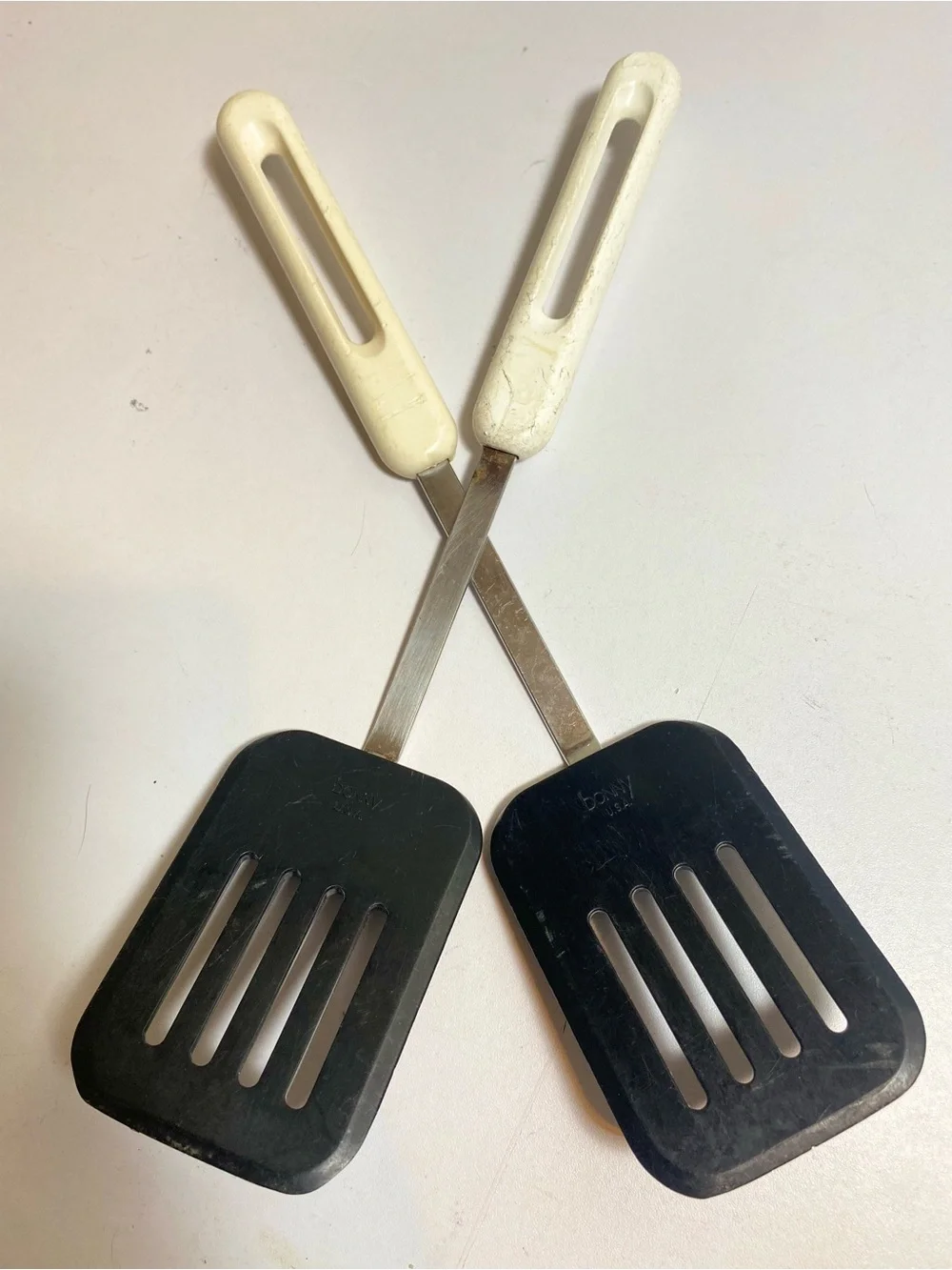 VTG Bonny USA Slotted Turner Spatulas Set of 2 Black Heads White Plastic Handles